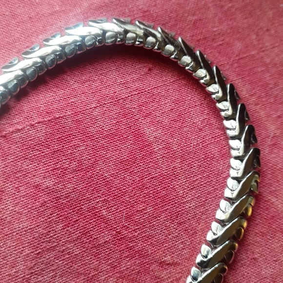 Monet Silver Link Chain - Picture 4 of 4